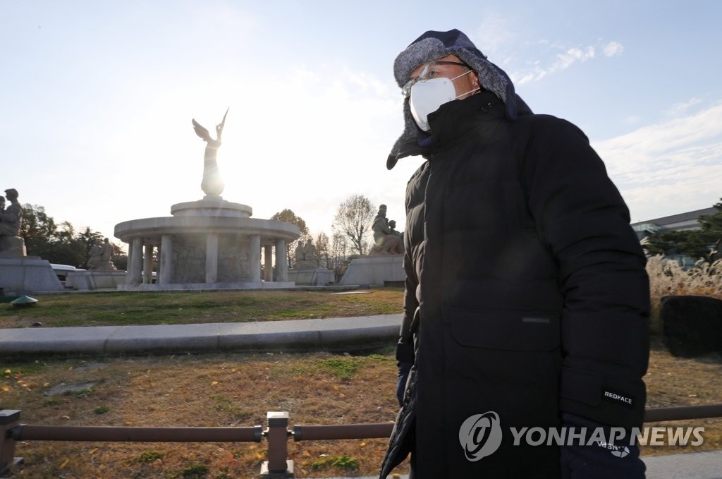 황교안, 오늘 청와대 앞 철야농성...한국당 "의원 비상 대기"