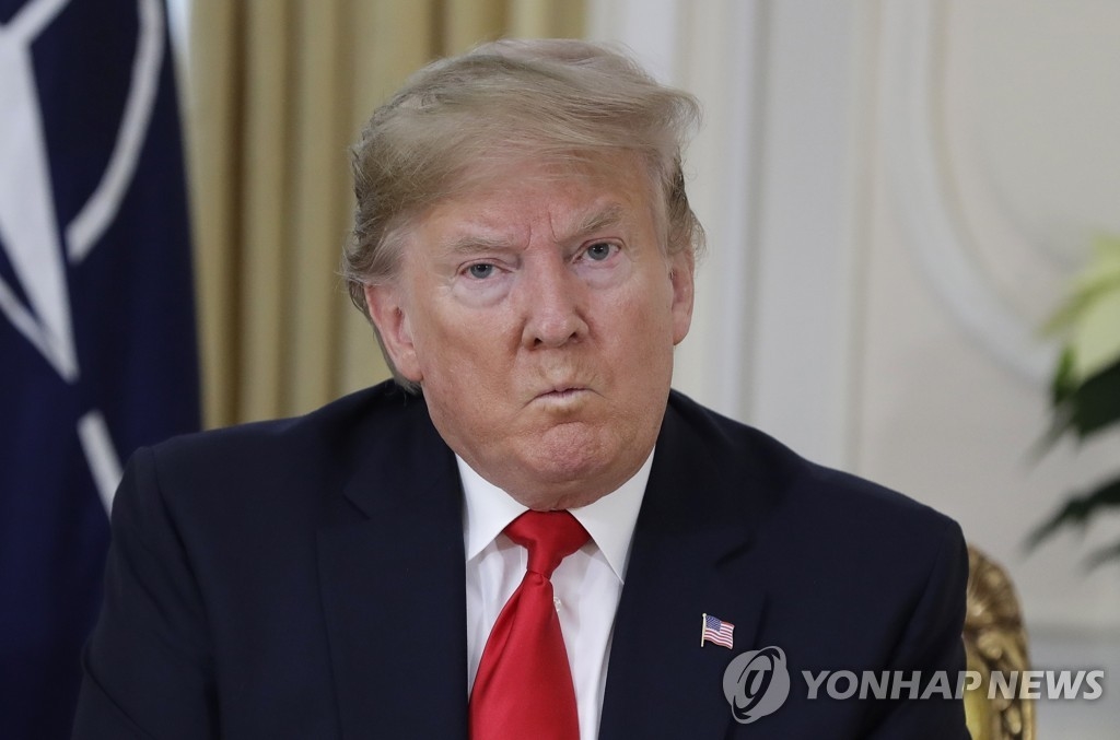트럼프 "美, 북한에 무력 사용할 수도…김정은은 로켓맨"