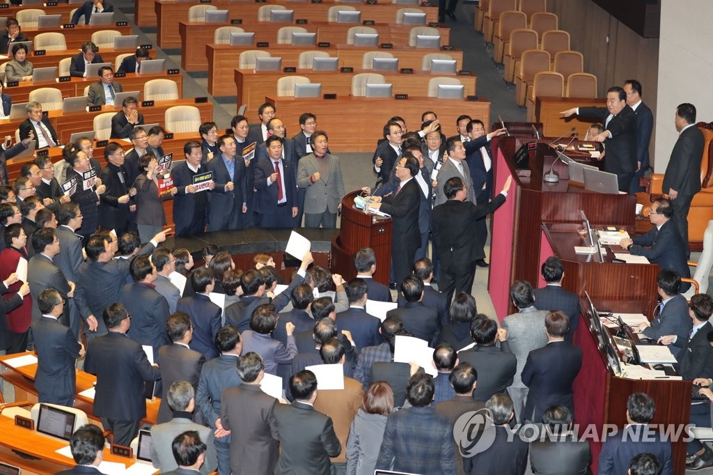 국회 공전에 세금 더 낼 우려까지…"세무사법 연내 개정해야"