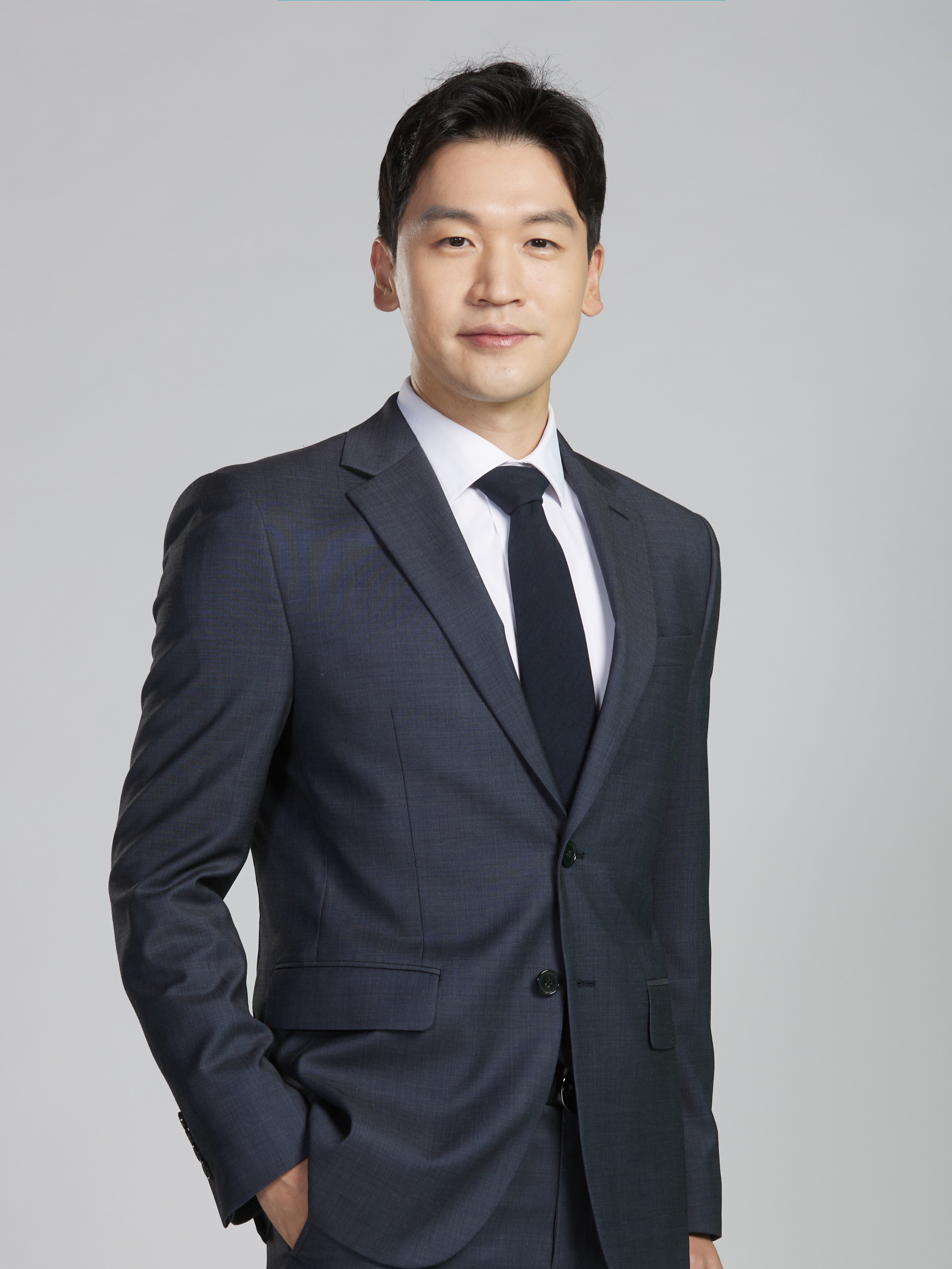 이근형 앵커 이미지