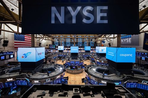 The day after Coupang’s listing on the New York Stock Exchange, 16 Dow rose and Nasdaq fell