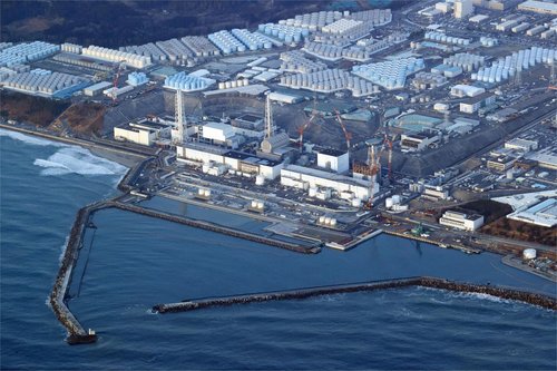 一連の抗議の中で承認された日本の福島汚染水排出計画