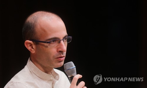 유발 하라리 AI 인간 대신해 판단민주주의에 매우 위험