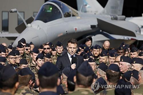 프랑스 유럽 자체 핵우산론 확산 속 핵무기 강화계획 공개종합