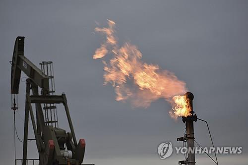 유가 수요 감소 재부각에 3대 급락금값 최고치 경신