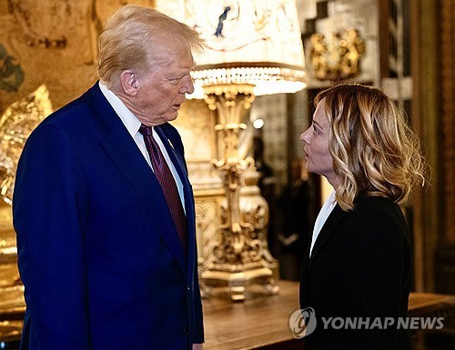 백악관 정상회담 앞두고 이탈리아 국방비디지털서비스세 지적