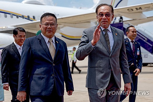말레이 총리 태국 방문관세 아세안 공동 대응 협의