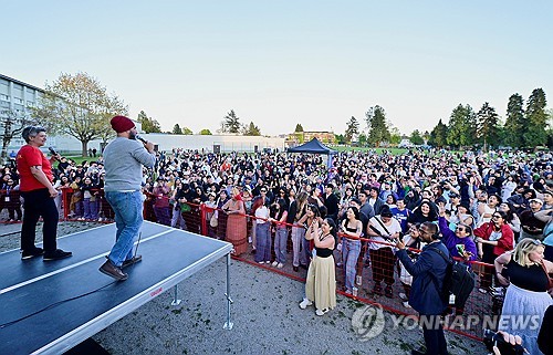 캐나다 필리핀계 모인 축제에 차량 돌진최소 8명 사망종합
