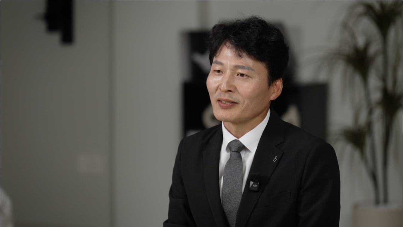 "실전 투자 감각을 깨우다"... 하창봉, 팬딩 통해 '대세상승 수익실현... - 뉴스 썸네일 이미지