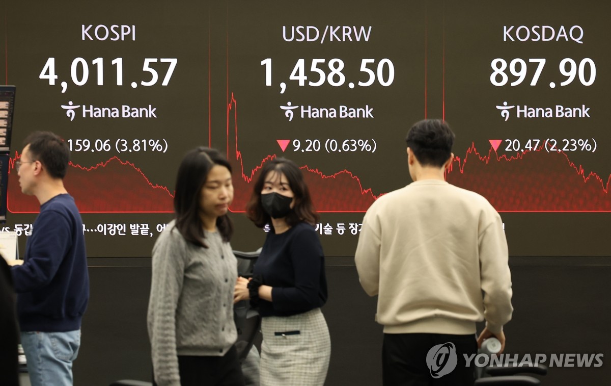 '고배당' 매력에…본주 팔고 우선주 담는 외국인