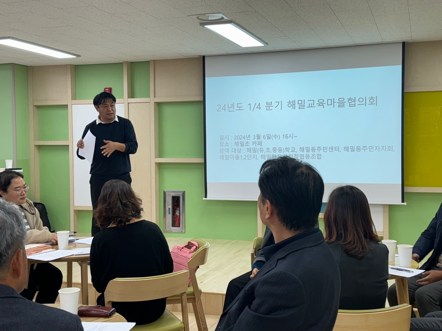 해밀교육마을협의회를 중심으로 학교와 지역사회가 함께 아이를 키우는 교육공동체 모델을 구축한 공로로 유우석 전 교장이 대한민국 공무원상을 수상했다.