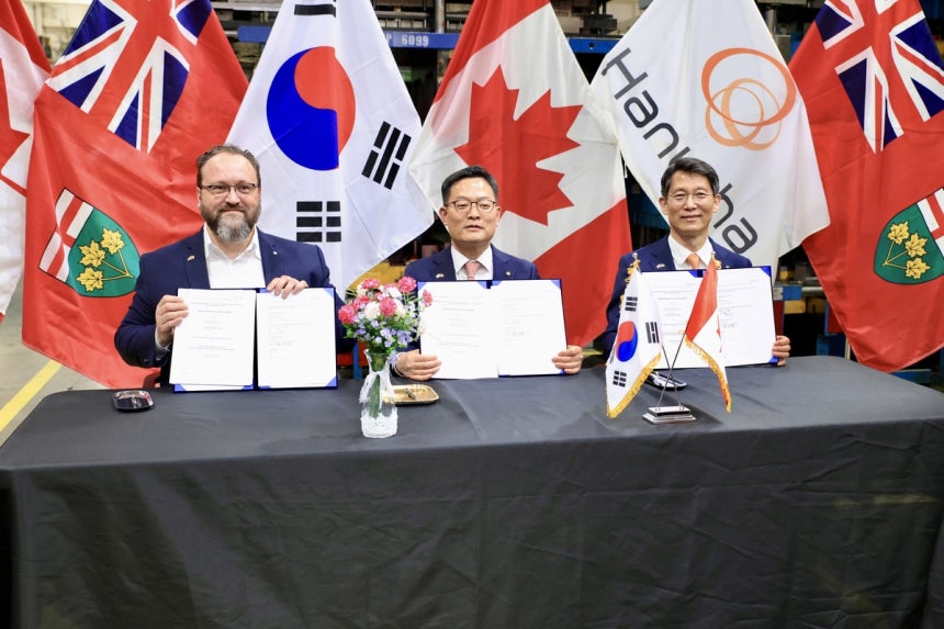 한화에어로스페이스와 한화오션, 캐나다 자동차부품제조협회(APMA) 간 양해각서 체결식의 모습 (한화에어로스페이스 제공)