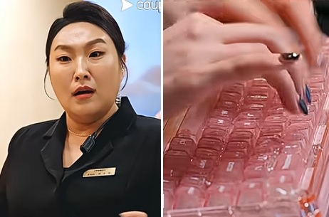 'SNL 코리아 시즌8 '스마일 클리닉'의 이수지(왼쪽) 상담실장과 신입 직원 안주미의 키보드. 사진=쿠팡플레이 'SNL 코리아' 영상 갈무리