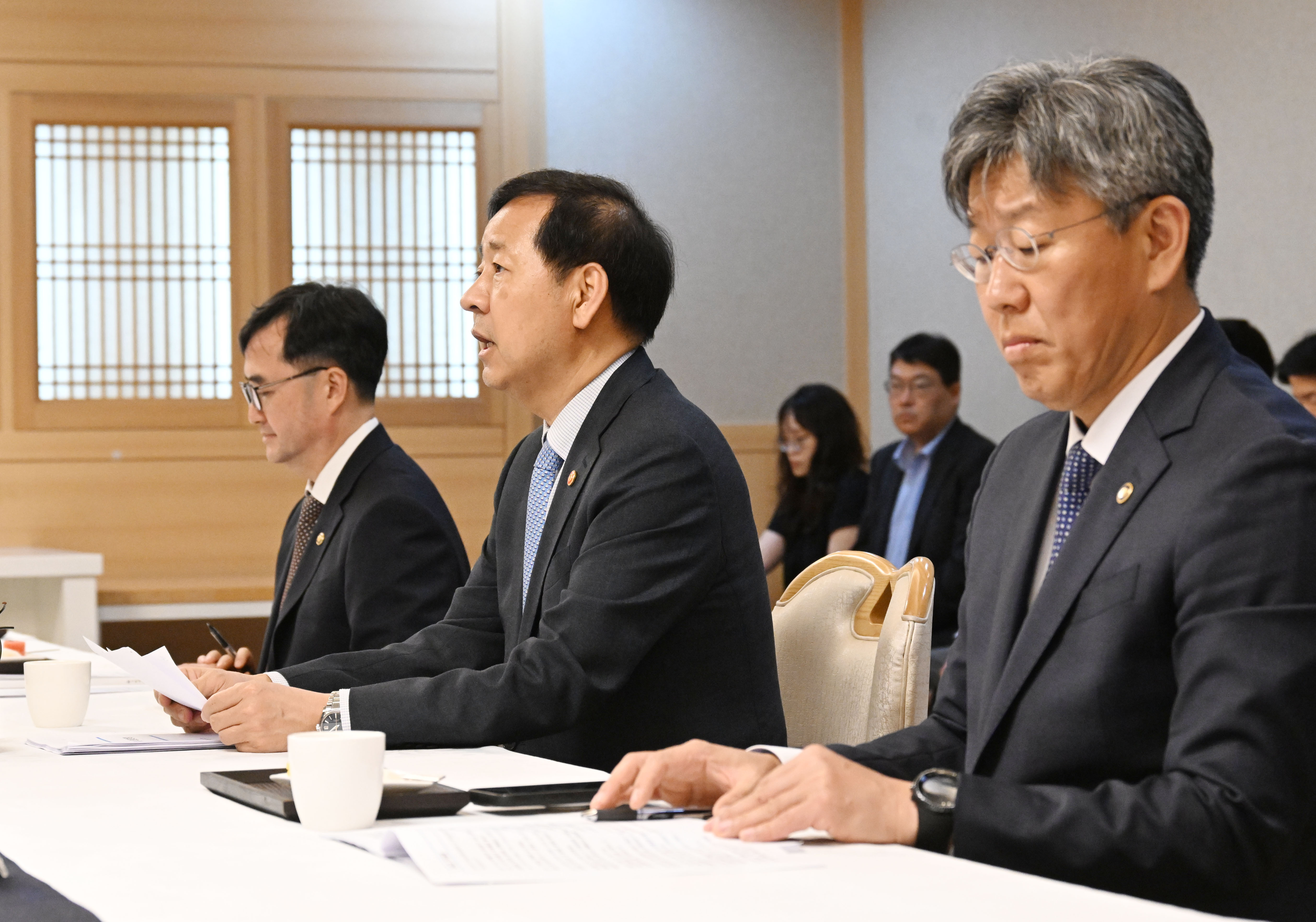구윤철 부총리 겸 재정경제부 장관이 29일 서울 종로구 정부서울청사에서 열린 부동산 관계장관회의 겸 주택공급촉진 관계장관회의에서 발언하고 있다.