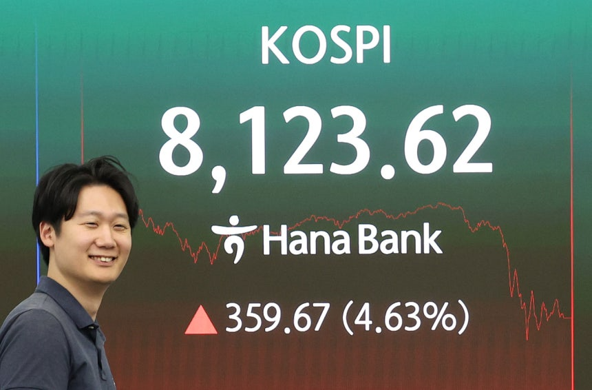 '팔자→사자' 돌아온 외국인…삼전닉스 2조 쓸어담았다