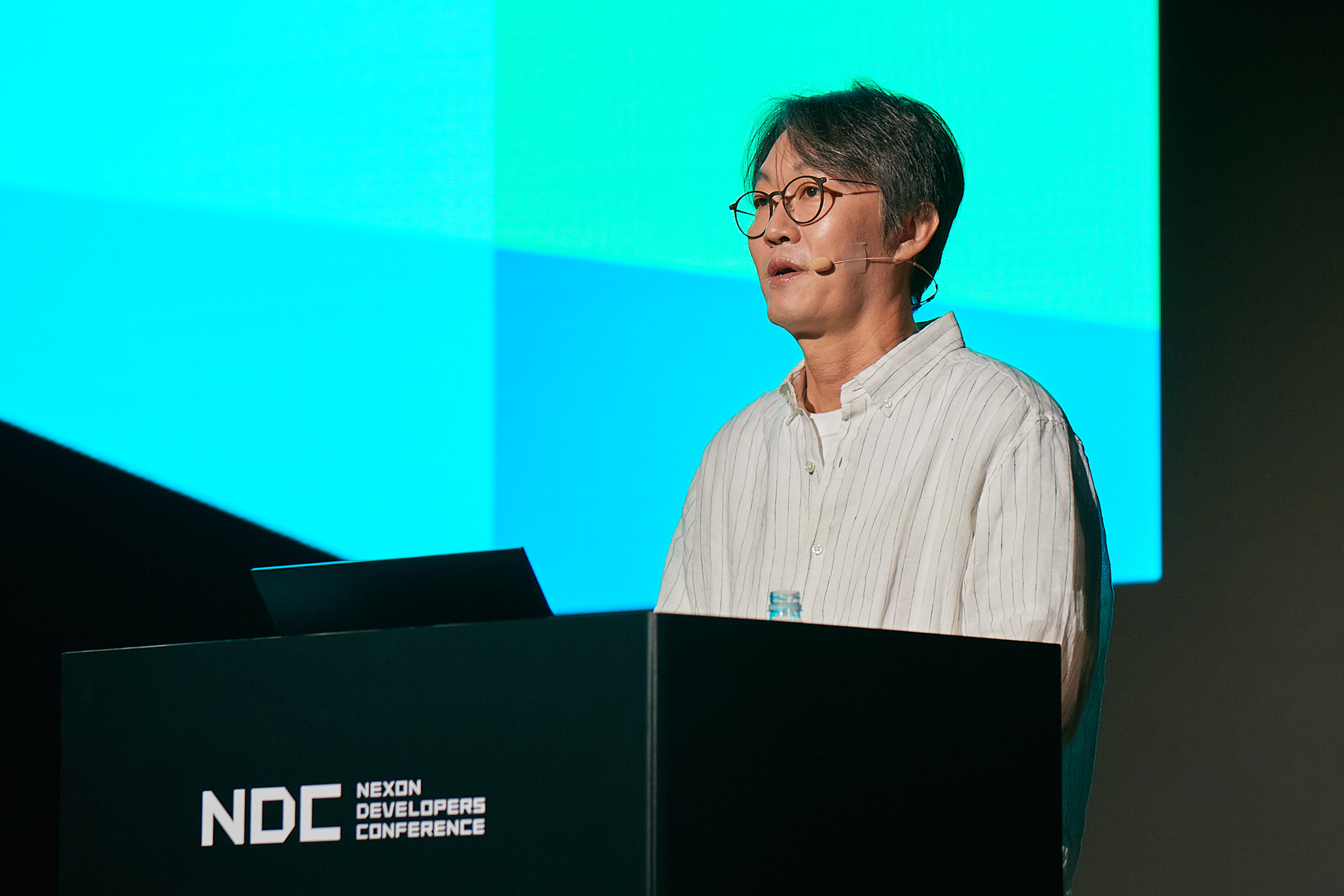 16일 오전 10시 판교 경기창조경제혁신센터에서 열린 '2026 넥슨 개발자 콘퍼런스(NDC)'에서 이정헌 넥슨 일본법인 대표가 환영사를 하고 있다. (사진=넥슨)