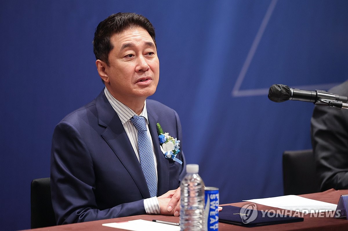 이호진 태광 회장, KOVO 총재 취임...