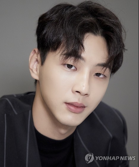 '학폭 하차' 값비싼 청구서…지수 前소속사 8.8억 배상 확정