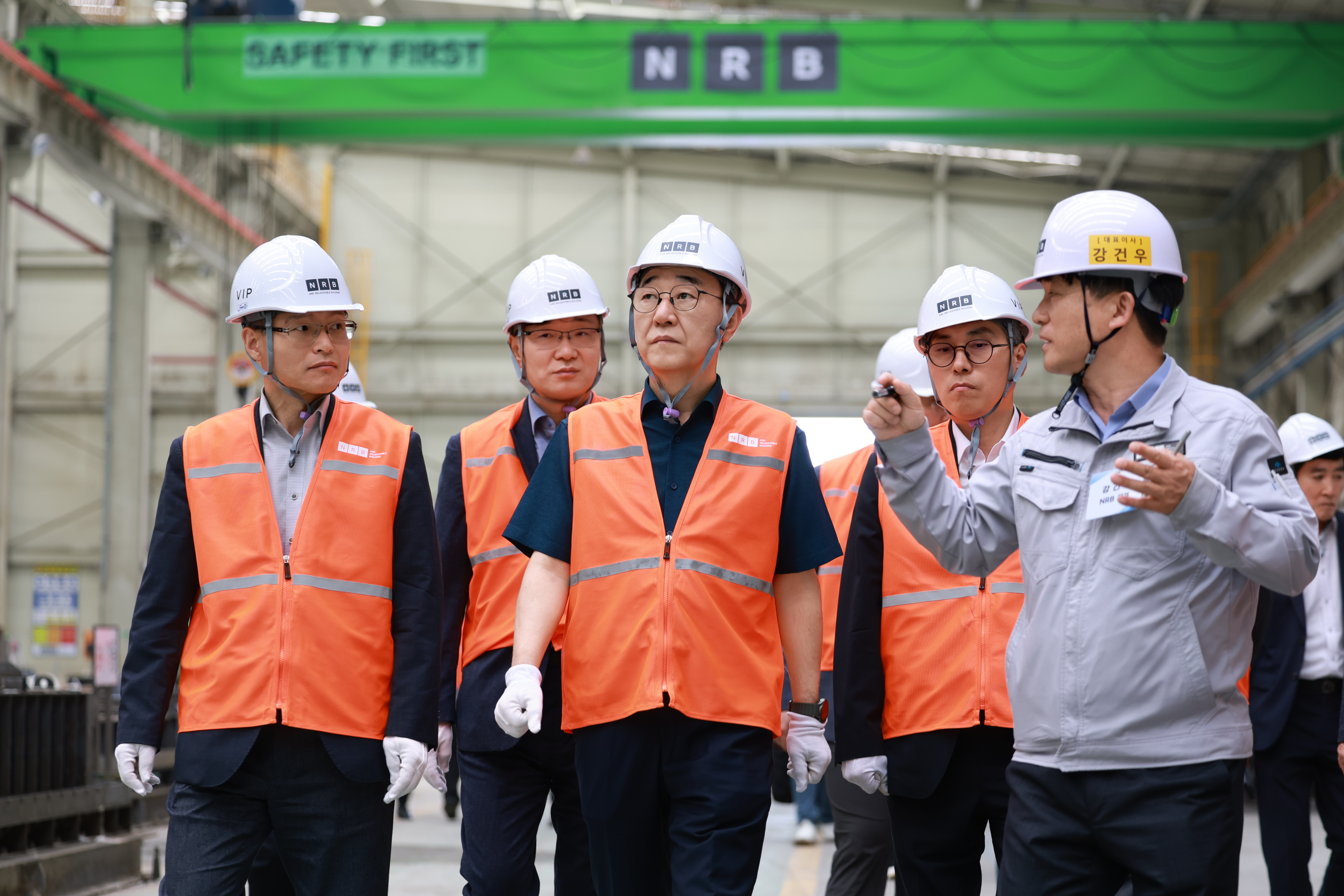 7월 10일 모듈러 주택 제작 현장을 방문한 김윤덕 국토부 장관