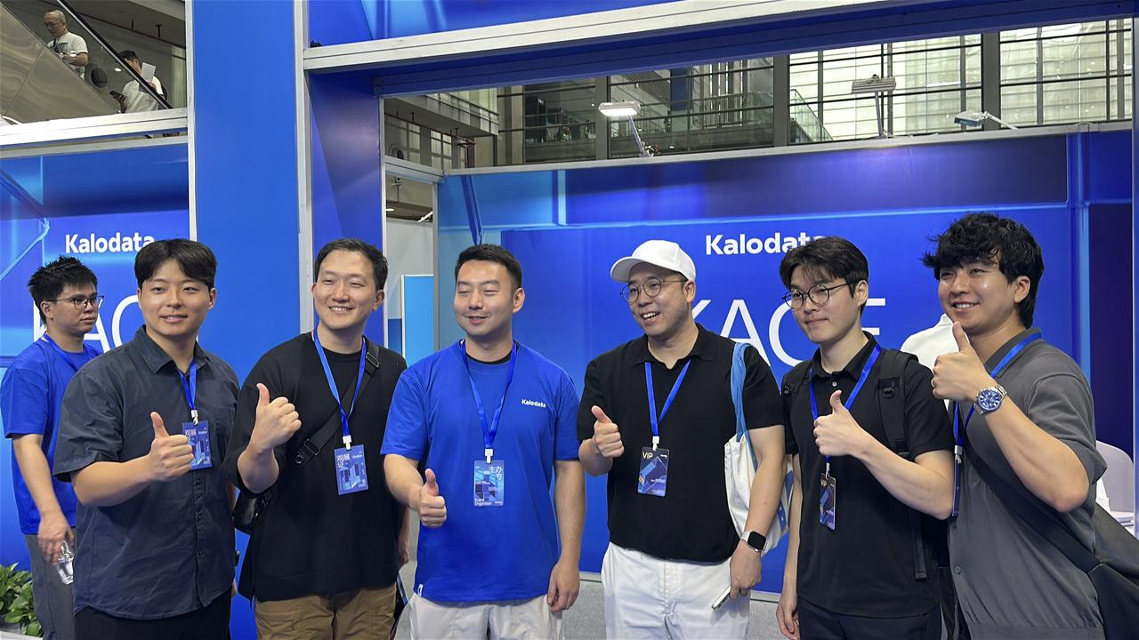 (왼쪽부터)마이노멀 이재웅님, 마이노멀 이형진대표님, Kalodata CEO 창뤄한, 숏만연구소 윤승진 대표님, 사이클해커스 윤세현 대표님, 숏만연구소 이영운님 사진=Kalowave Technology Co., Ltd 제공