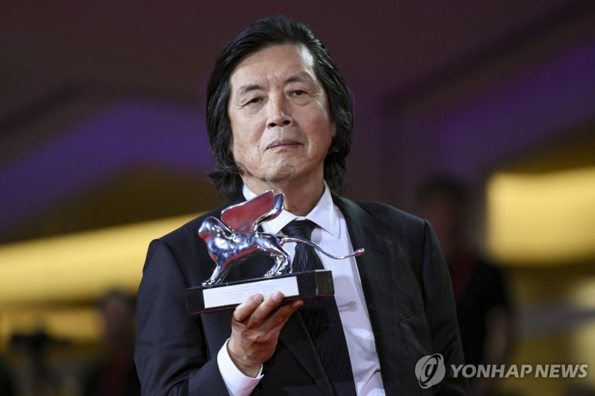 제83회 베네치아영화제 심사위원대상 이창동 감독(연합뉴스)