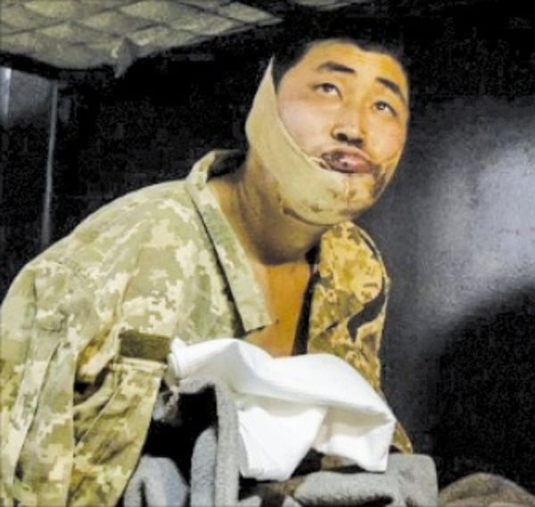 지난해 1월 러시아 쿠르스크 지역에서 우크라이나군에 생포될 당시 북한군 병사 모습. 연합뉴스