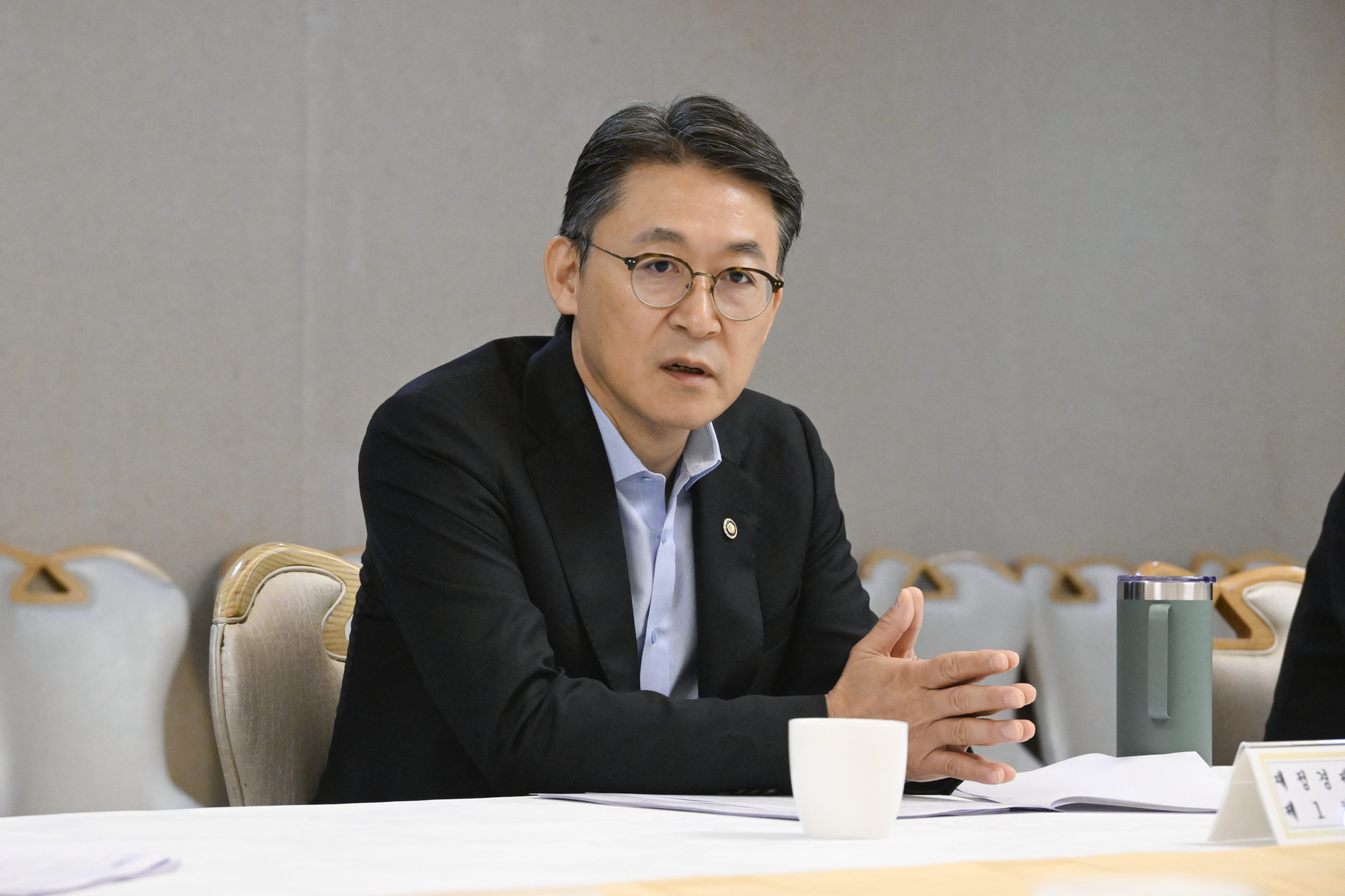 권대영 재정경제부 1차관이 16일 정부서울청사에서 열린 '시장상황점검회의'를 주재, 모두발언을 하고 있다. (사진=재정경제부)