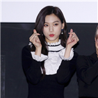 위키미키,김도연