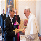 교황,관계,태권도,한국,대사,프란치스코,이날,이백만,대해,캄보디아
