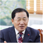 군수,성폭행,주장,성폭력,의혹