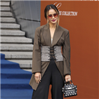 브랜드,디자이너