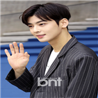 브랜드,디자이너