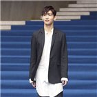 브랜드,디자이너