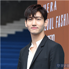 최강창민