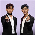 동방신기,퍼포먼스