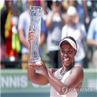 스티븐스,우승,대회,결승