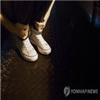 홍콩,구치소,경찰,혐의