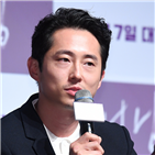 스티븐,감독,유아인