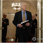 미국,무기수출,트럼프,정부,확대,규제,나바로,판매