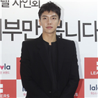 이승기