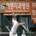 김태균,홈런,300홈런,한화