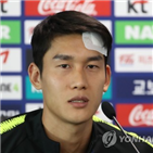 이용,이마,선수,경합,전담마크,스웨덴