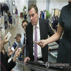 북한,정보당국,비핵화,위원장,평가