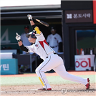 타율,김동욱,오정복