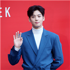 브랜드,디자이너