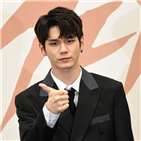 옹성우,아티스트,명예,훼손,모욕