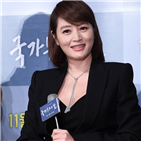 김혜수,조우진,국가부도,연기