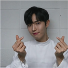 김재환,활동,멤버