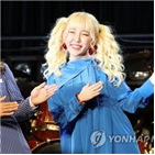 신현희,김루트,발표,소속사