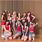 우주소녀,무대,컴백,앨범,차트,엠카운트다운